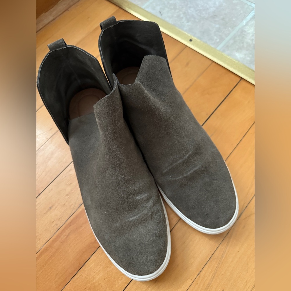 Women’s Birdies high top Brown Suede Slip-On Shoes (The Falcon)